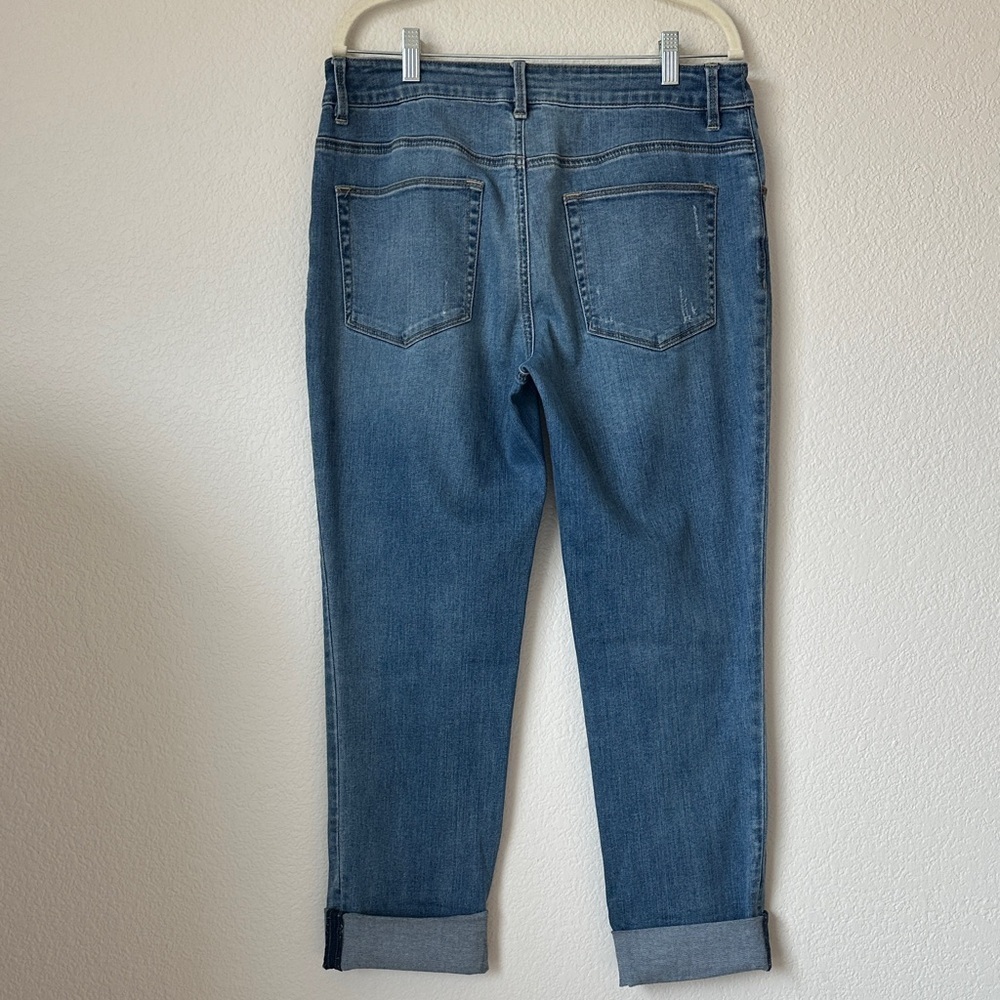 Chico’s Boyfriend Jeans Rolled Cuff Distressed Medium Wash Denim 0.5 - Picture 3 of 10